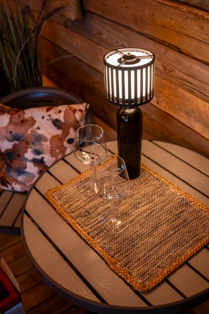 Einzigartige Tischlampe Bottle schwarz wiederaufladbar KonstSmide 7318308377520