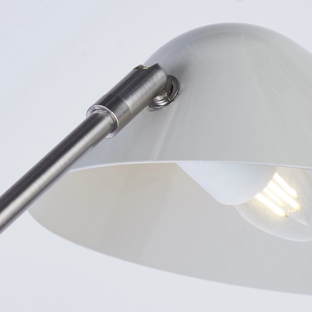 Stehlampe Swan Chrom mit Weiß Searchlight 5053423310589