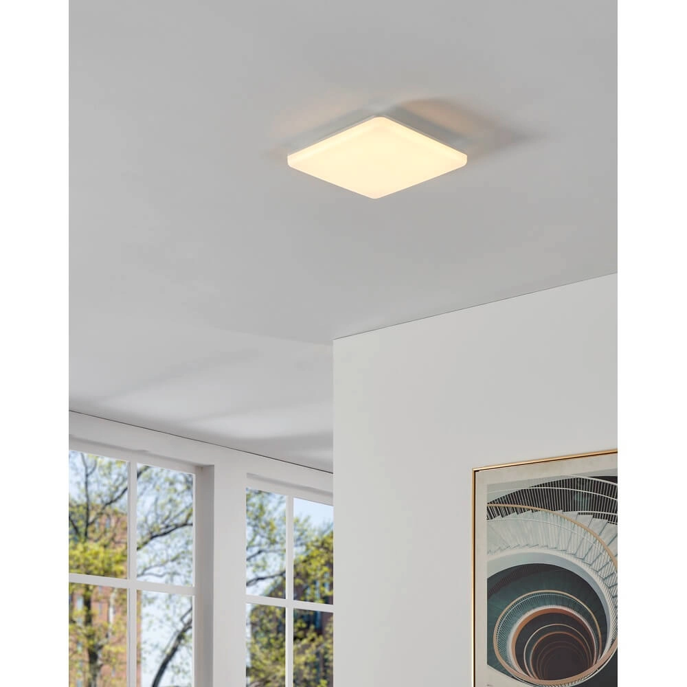 Quadratische Deckenleuchte Castagneto 31 x 31cm weiß Eglo 9008606313235