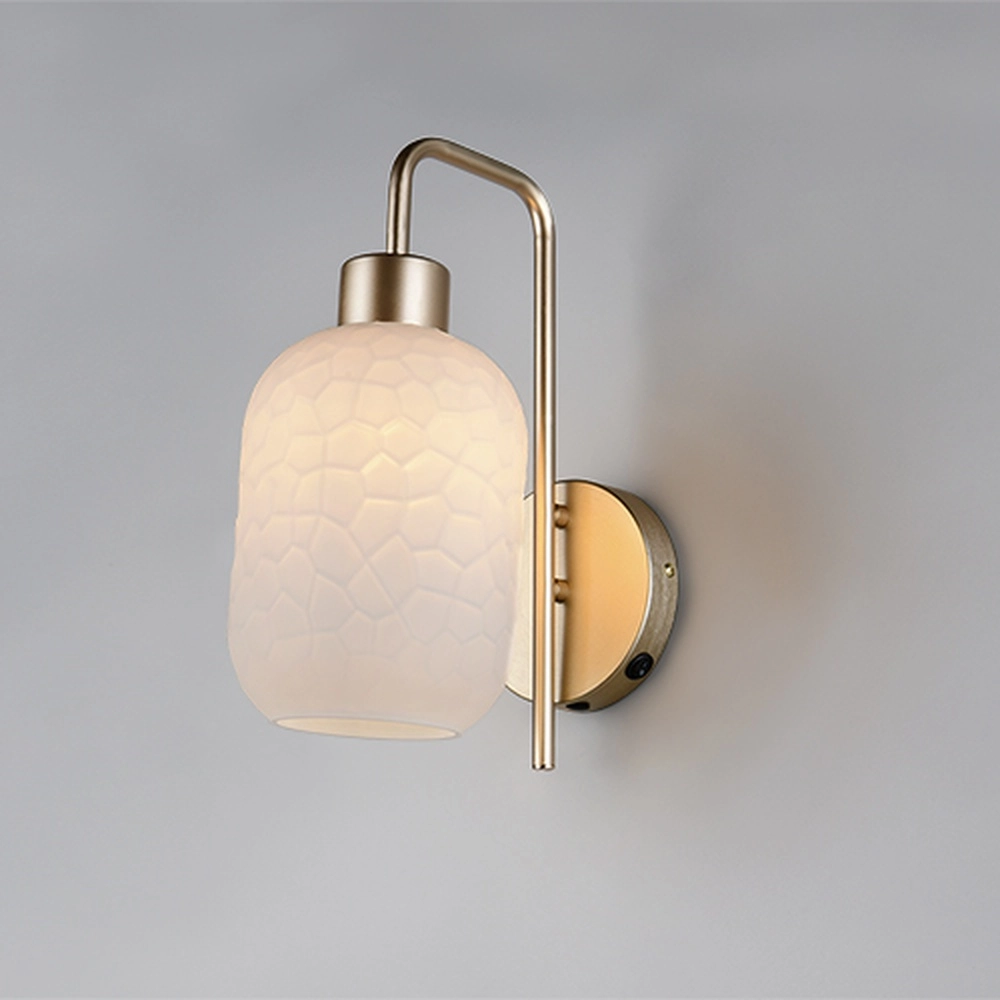 Wandlampe Emelie Gold mit weißem Glas Trio 4017807724349