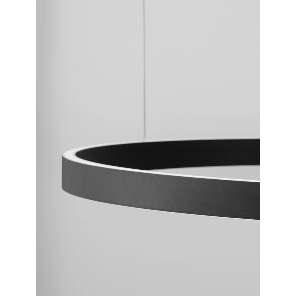 Schwarze Pendelleuchte Elowen Ausführung Ø 98cm Lyora 5212017439130
