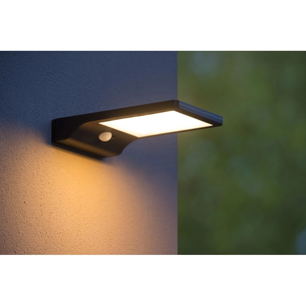 Solarwandlampe Basic Schwarz Lucide 5411212221155