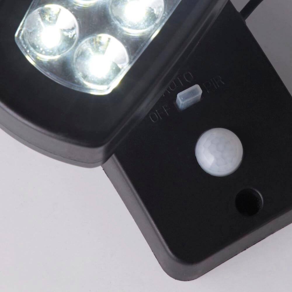 Wandlampe Solar mit separatem Solarpanel Searchlight 5053423241470