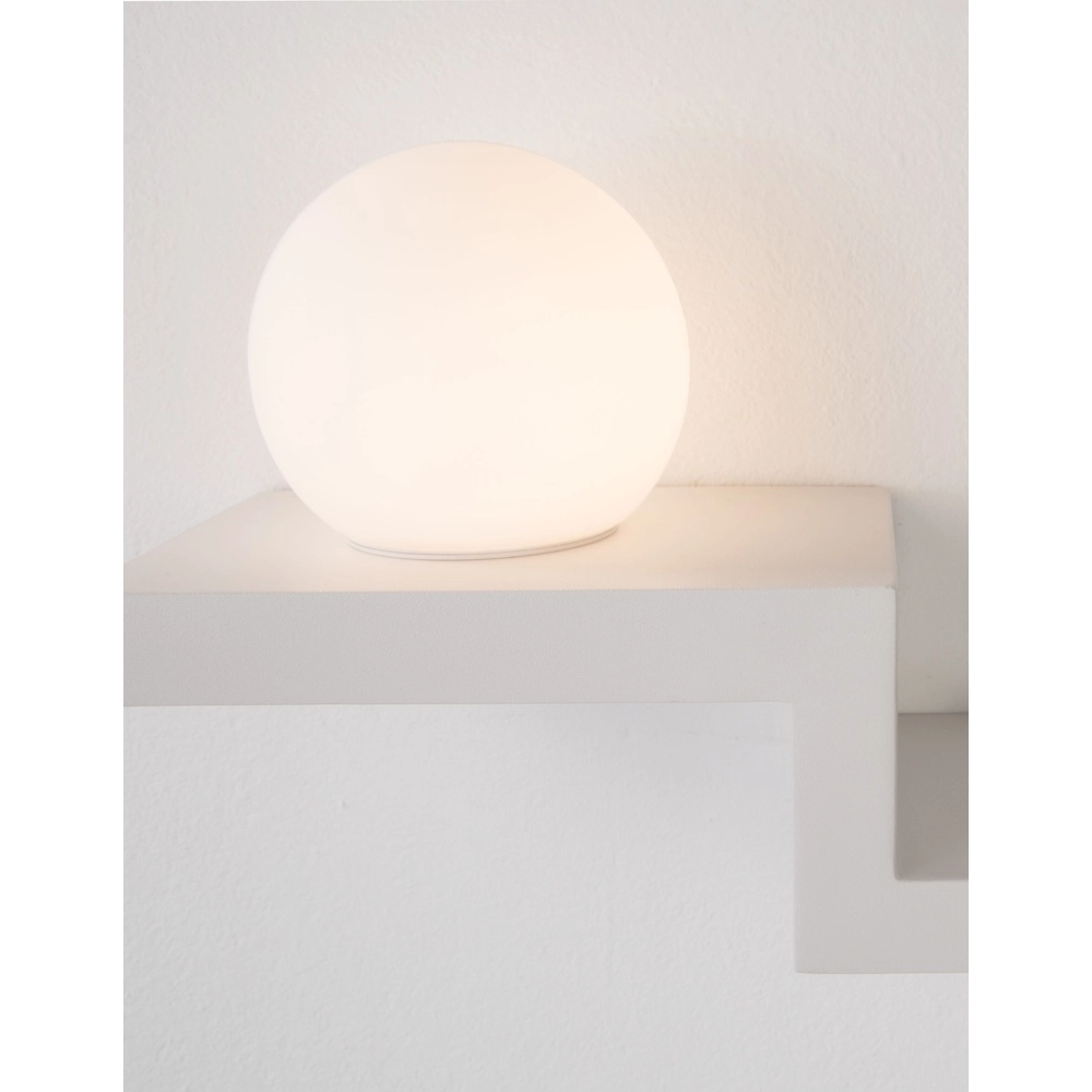 Nachttischlampe Room weiß mit kabellosem Ladegerät Lyora 5212017423726