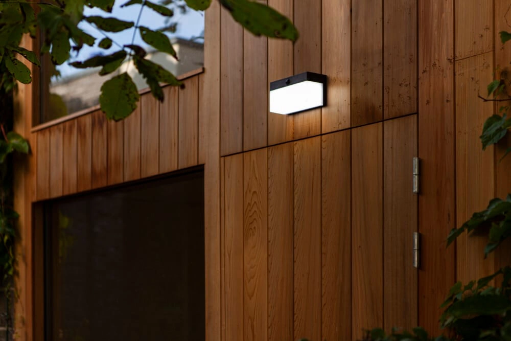 Black wall lamp Fran solar Lutec 6939412013664