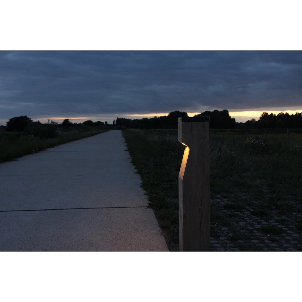 Holz-Solarbahnbeleuchtung Eye Solar Accoya - 17,5x17,5x90 -2700K Timberlab 8716803513860
