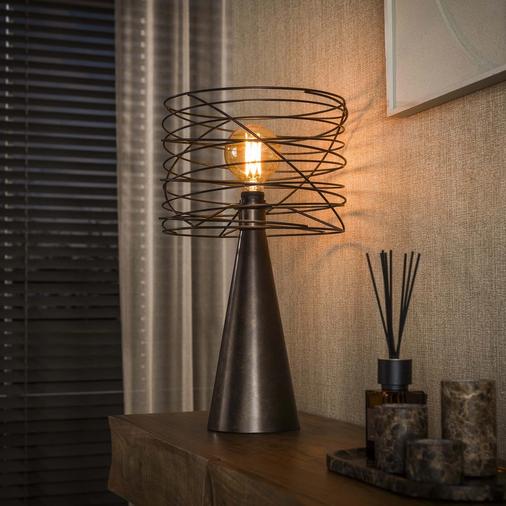 Urbane braune Tischlampe Curl mit Drahtkappe Lyora 8716803512511