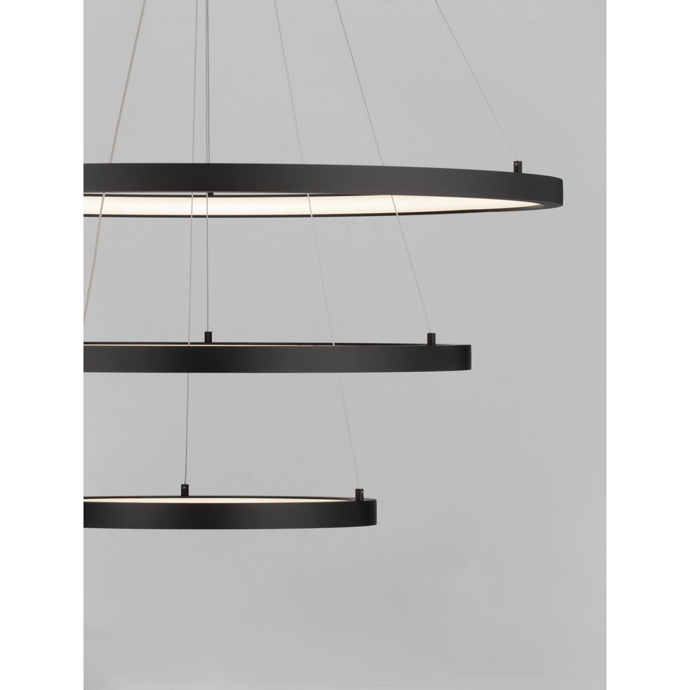 Schwarze Pendelleuchte Empatia Design Dreibettzimmer Lyora 5212017442710