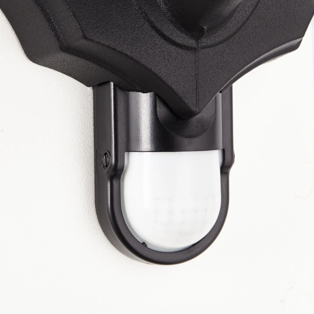 Klassische Außenlampe Carleen Brilliant 4004353356674