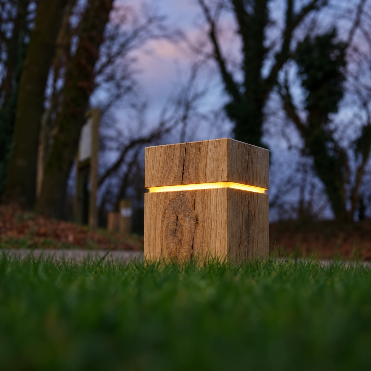 Holz-Randbeleuchtung Rondo Kastanie – 31,5 cm – 2700K – quadratisch