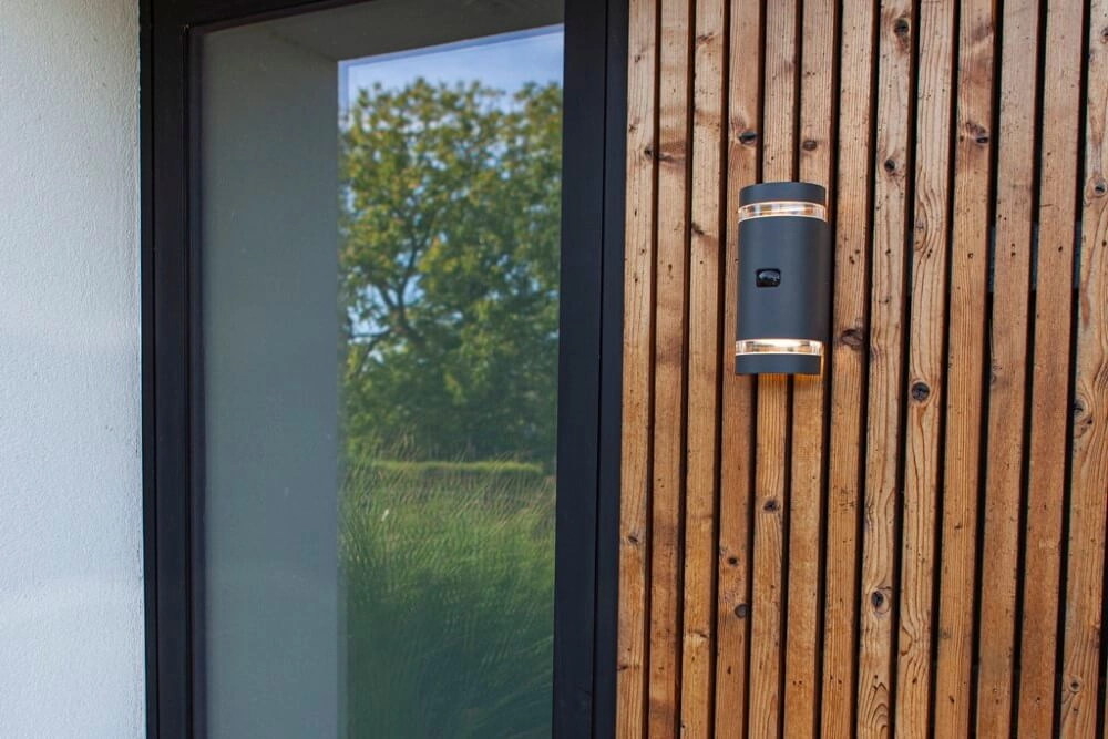 Design-Wandleuchte Focus Anthrazit mit Sensor Lutec 6939412014968