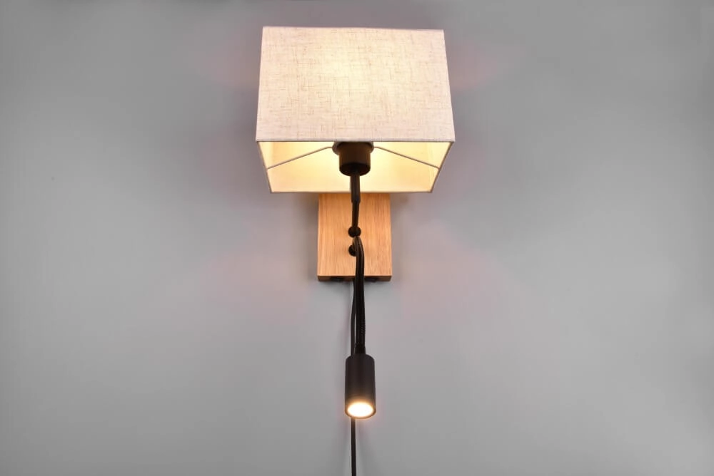 Ländliche Wandlampe Nilam rechteckige Haube Trio 4017807567977