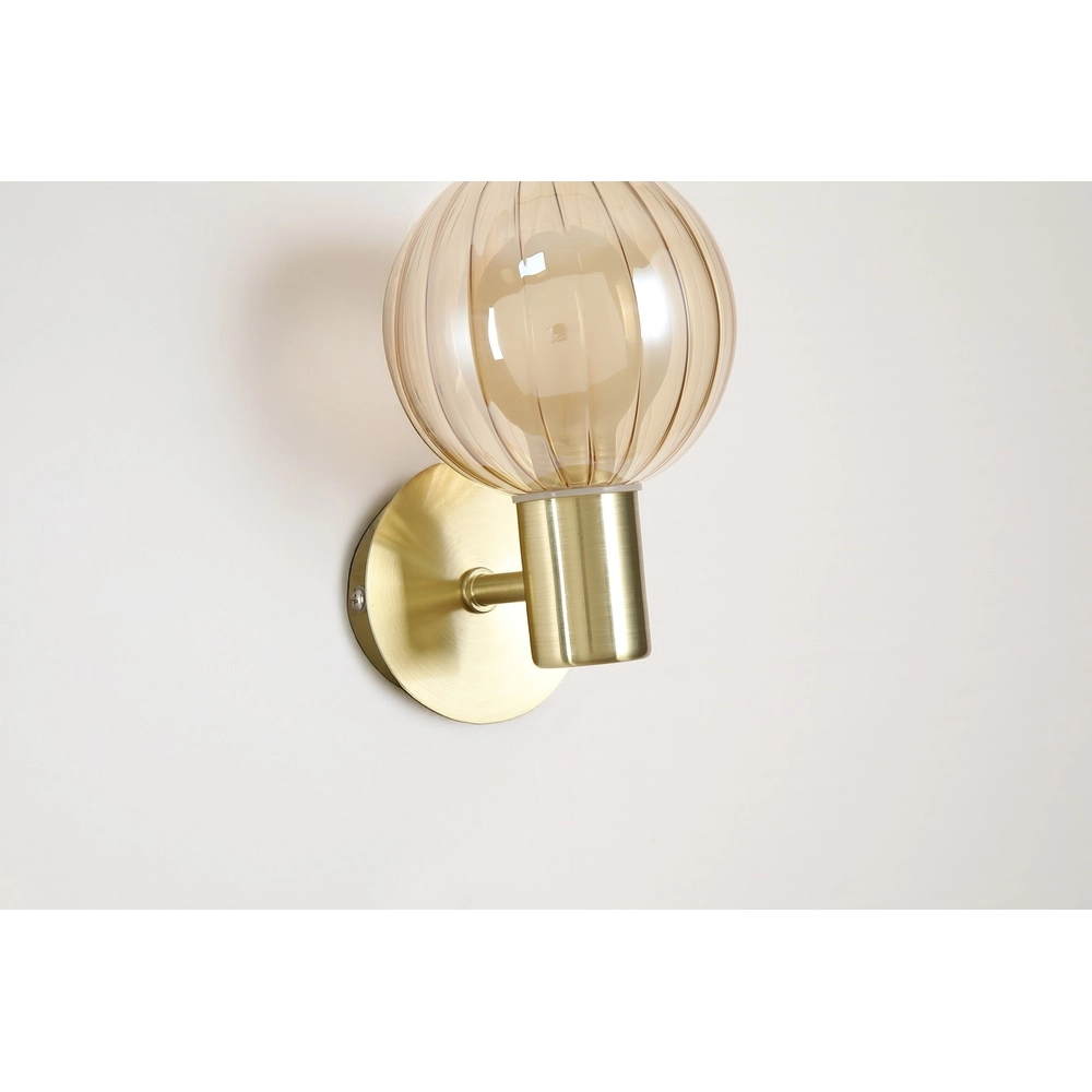 Wandleuchte Luminsphere Gold Einzelzimmer Searchlight 5053423297408