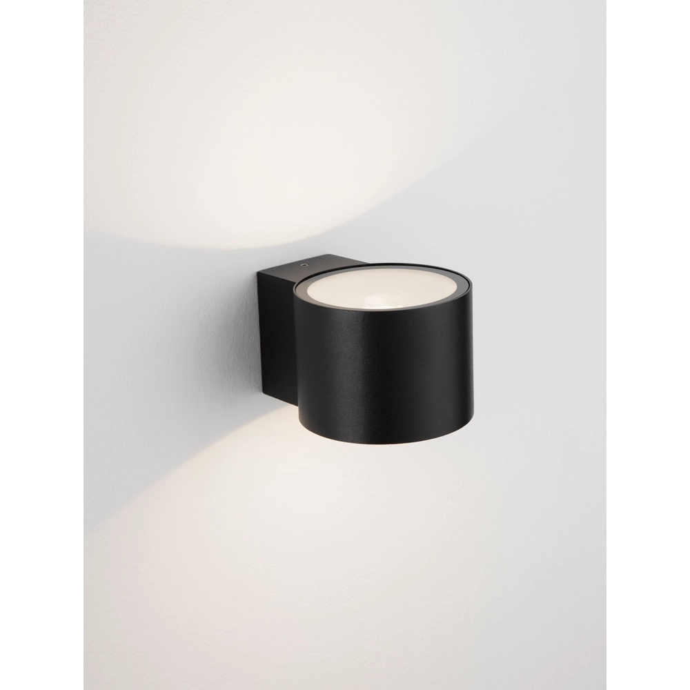 Design-Wandspot Beta Auf und ab schwarz Lyora 5212017453471