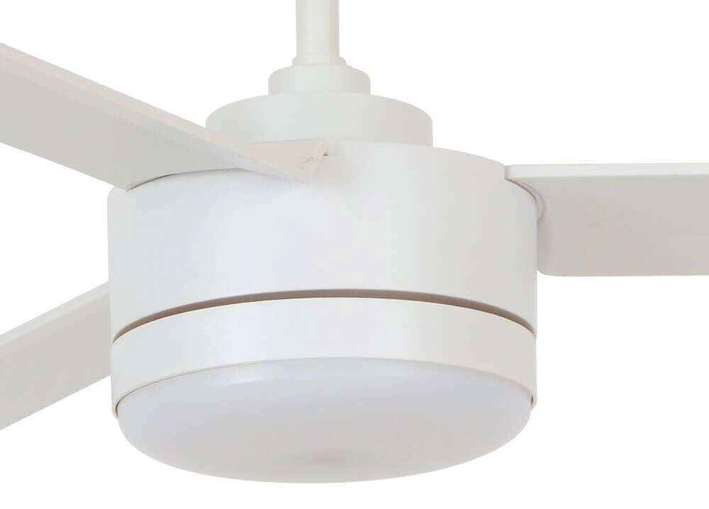 Weißer Ventilator mit Lampe Lagoon Ø 132cm IP55 Beacon 9333509136514