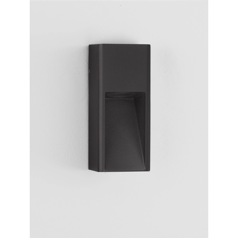 Elegante Wandlampe Mazu Schwarz Lyora 5212063504356