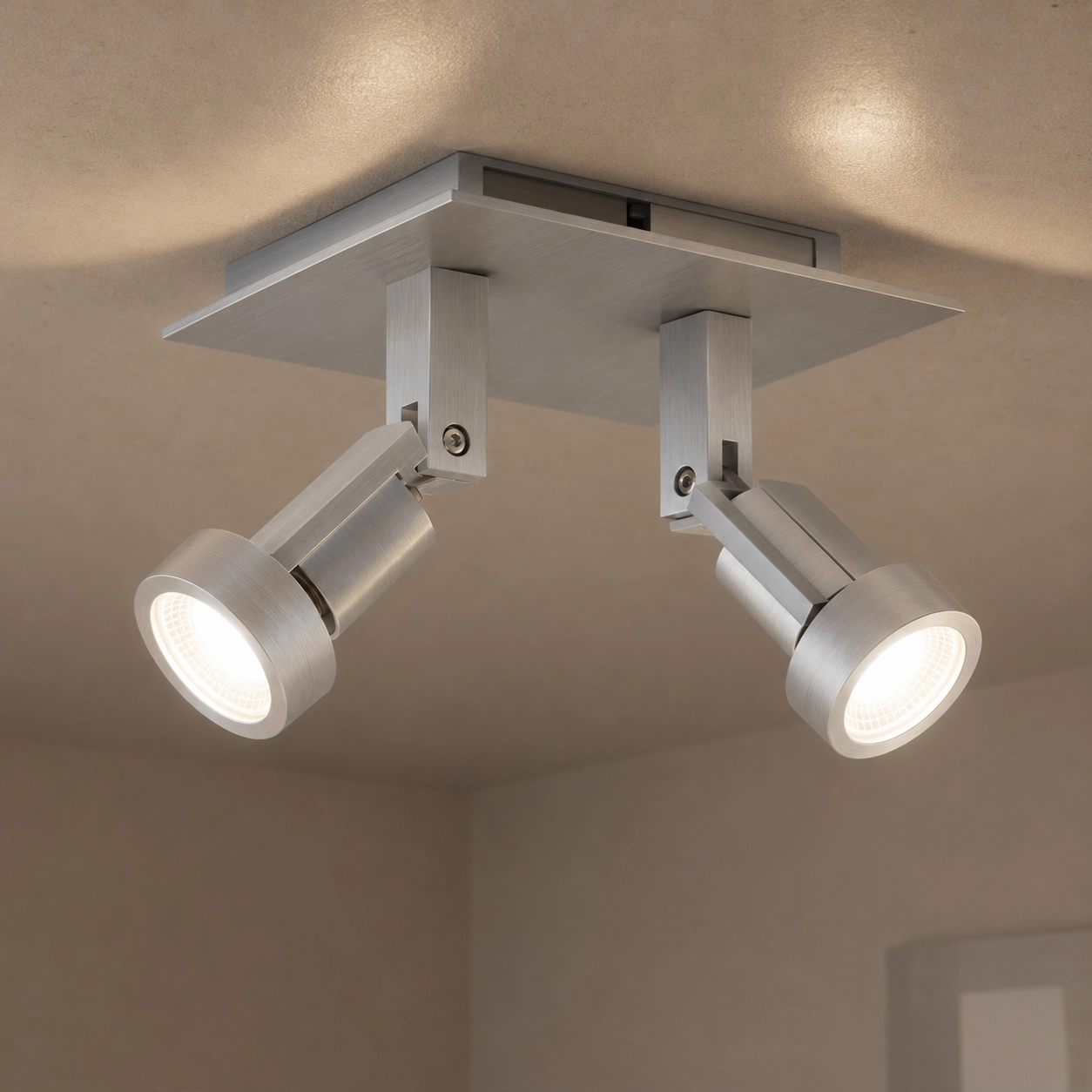 Doppelte Spot Tech II grau
