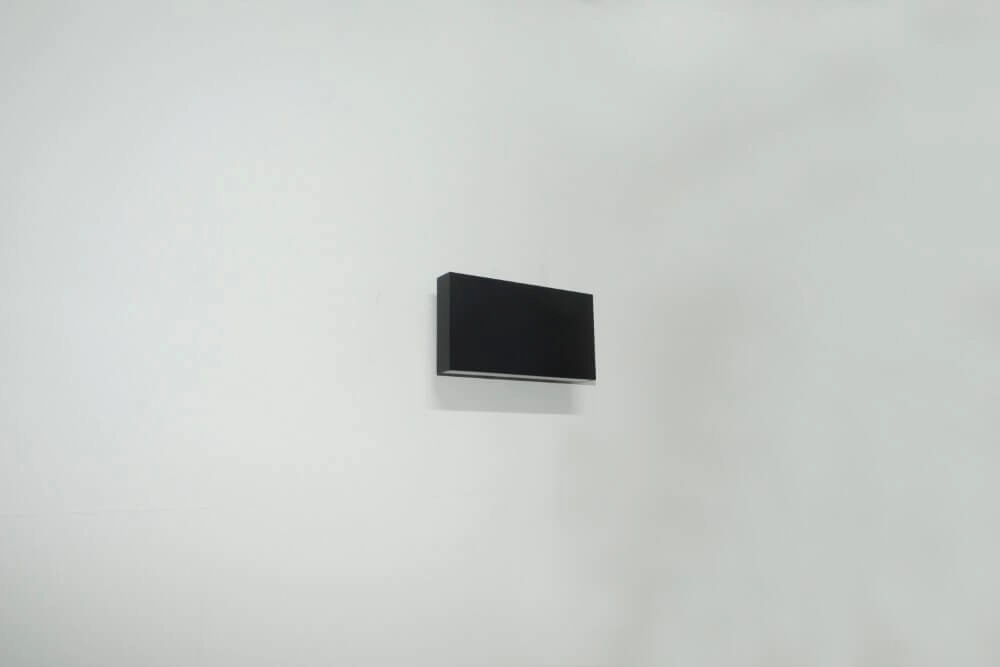 Schlanke Wandleuchte Box Schwarz Artdelight 8719831736966