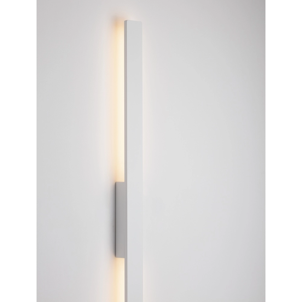 Schlanke Wandleuchte Aneth weiß 104cm Lyora 5212017447296