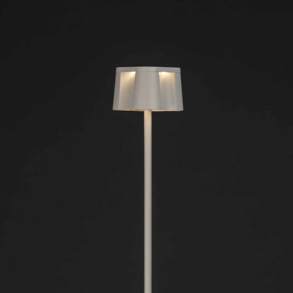 Weiße Stehlampe Nice für draußen KonstSmide 7318307831252