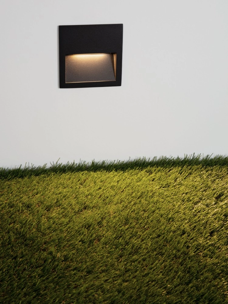 Schwarzes Einbaulicht Til Konstruktion