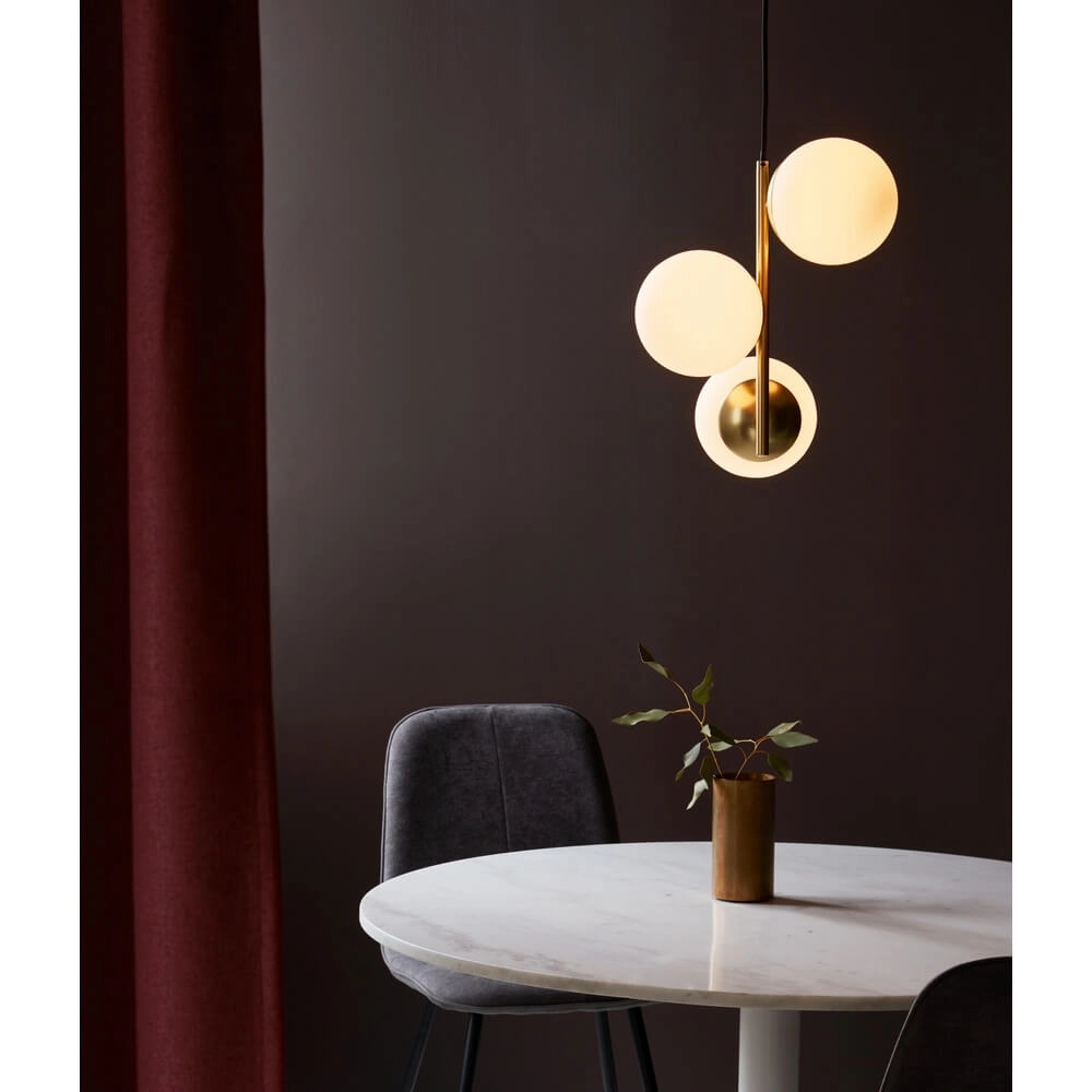 Pendelleuchte Lilly 3-flammiges Gold mit weißer Kugel Nordlux 5701581459083