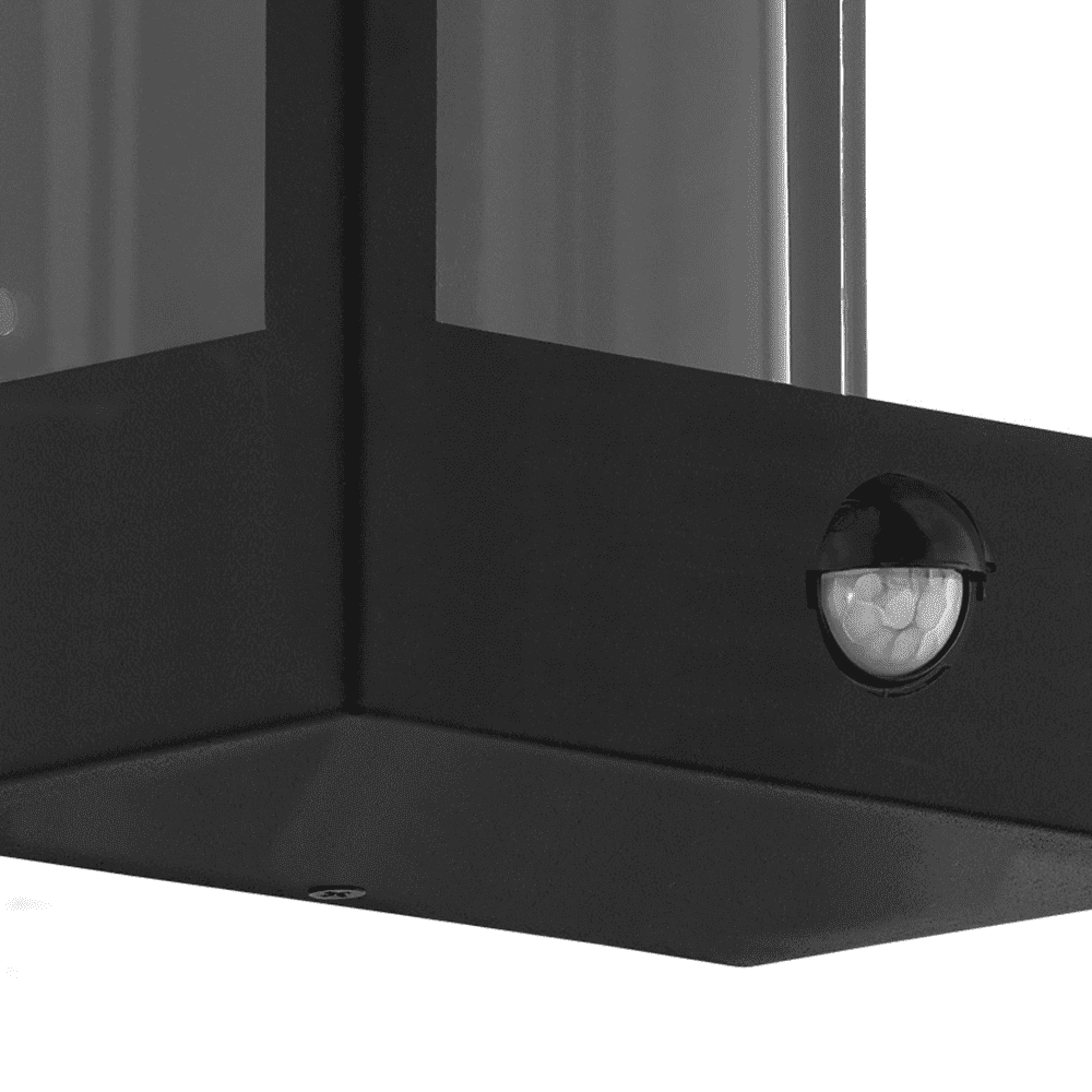 Schwarze Außenlampe Alamonte mit Bewegungssensor Eglo 9002759995874