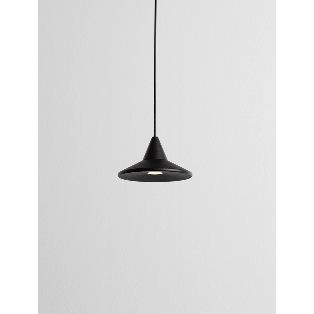 Pendelleuchte Dro schlankes Design schwarz Lyora 5212017445339