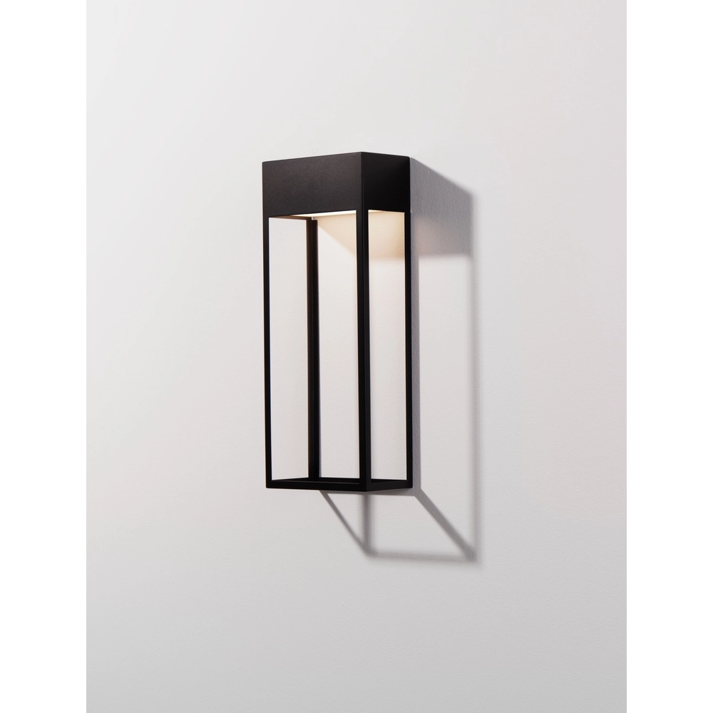 Schlanke Wandleuchte Moby schwarz Lyora 5212017464941