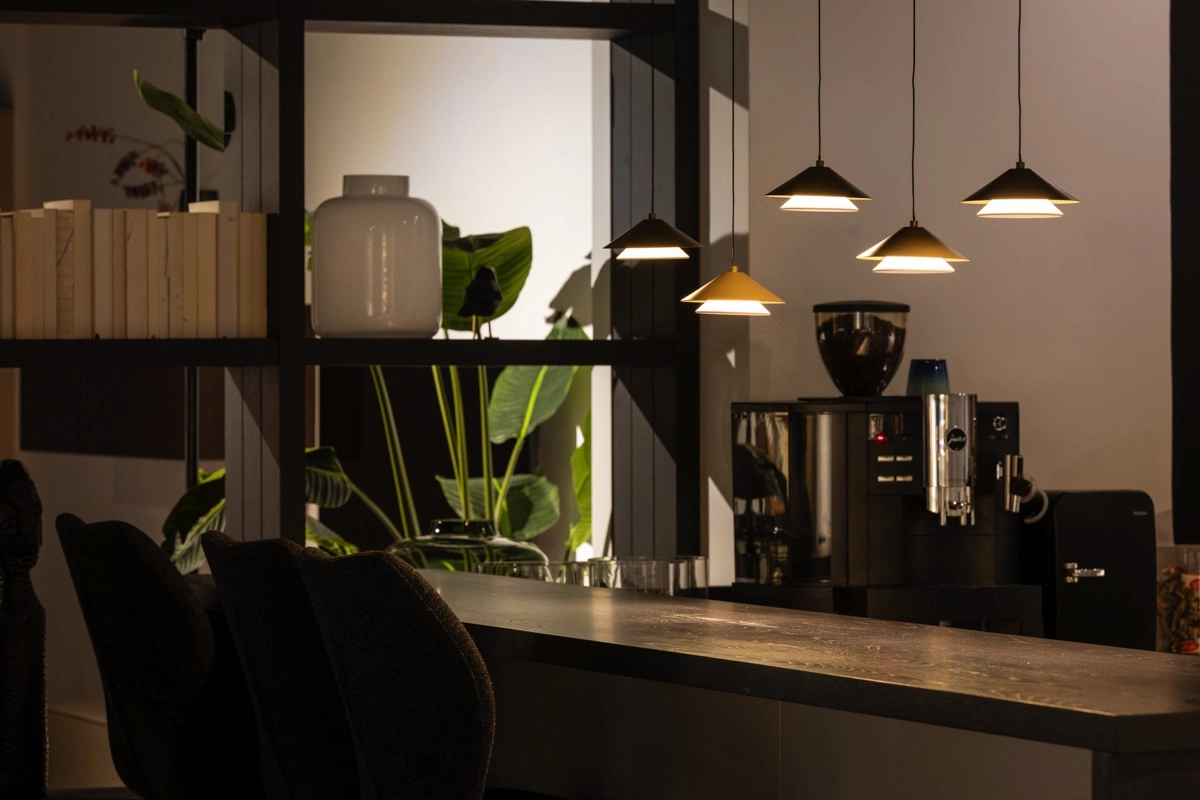 LED-Pendellicht im Esszimmer Jens 5x LED ETH 8720195311447