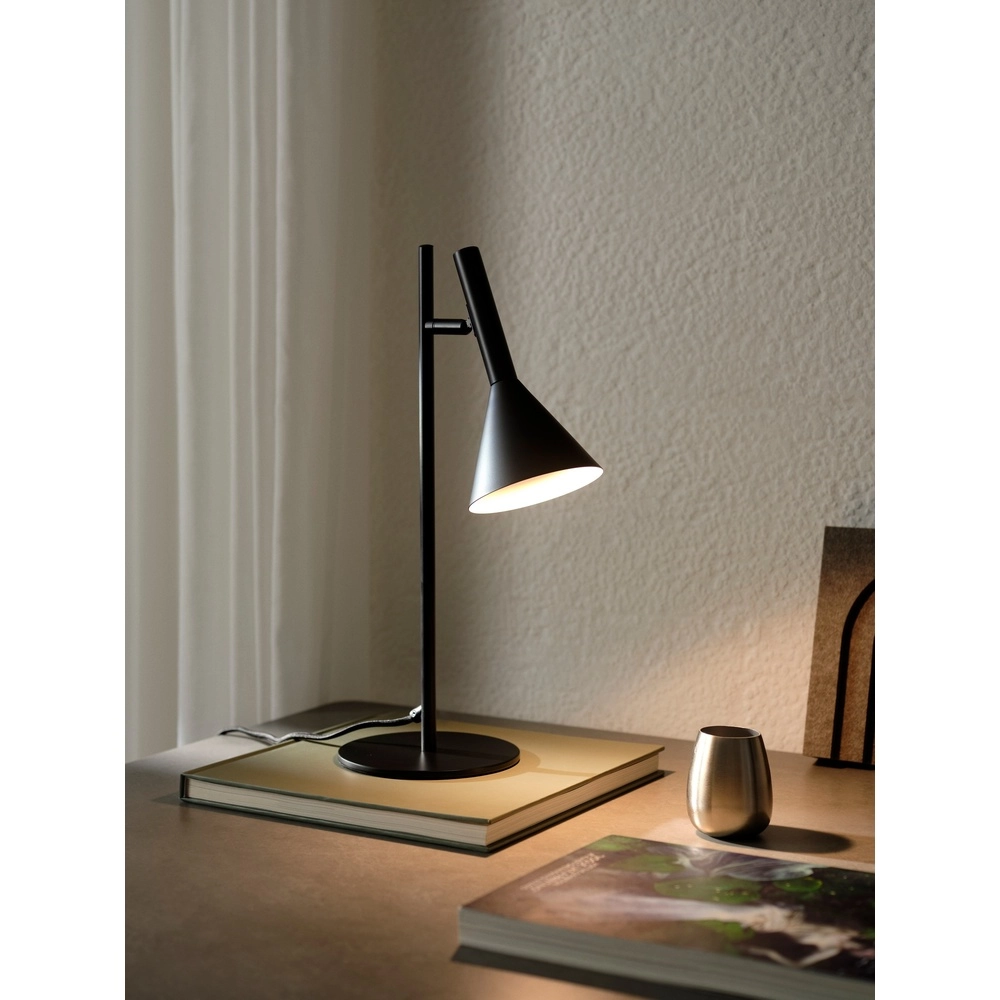 Schwarze Tischlampe Kelvis  Nordlux 5704924027352
