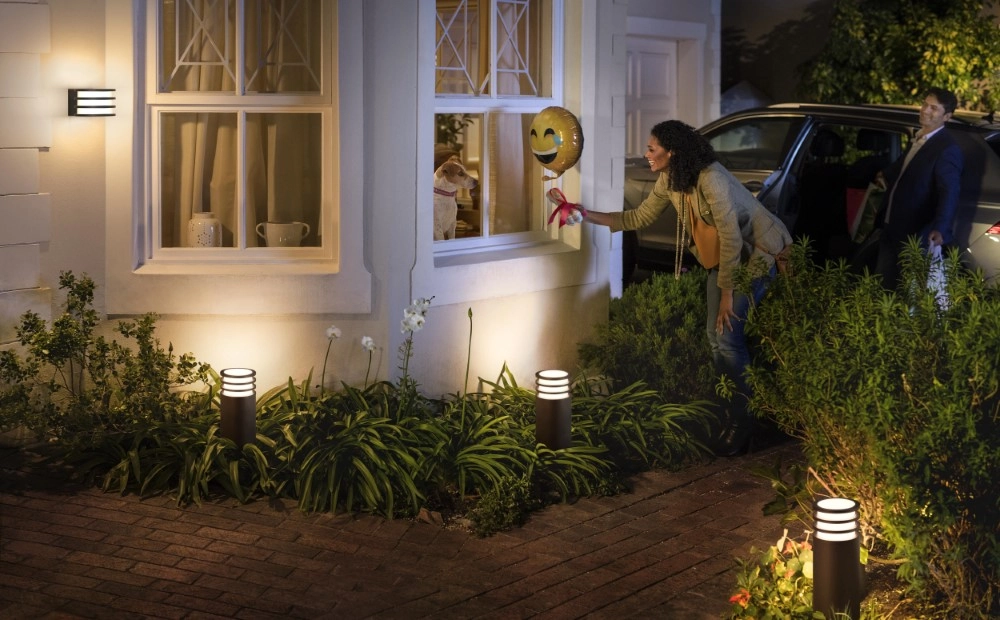 Gartenlampe rund Hue Lucca 40cm Anthrazit Philips 8718696166055