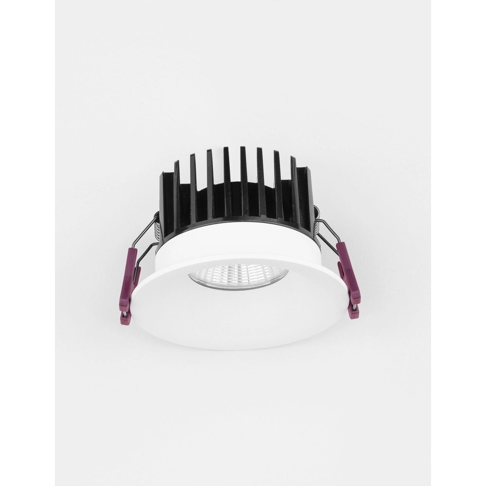 Weißer Einbaustrahler Blade Ø 8,5cm Lyora 5212017418586