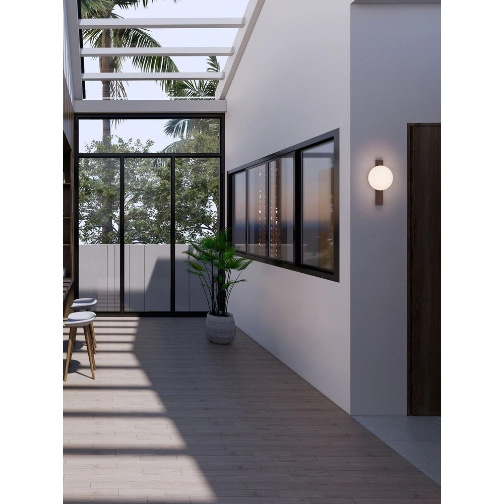 Einzigartige Wandlampe Remi Rostbraun mit weißer Zwiebel