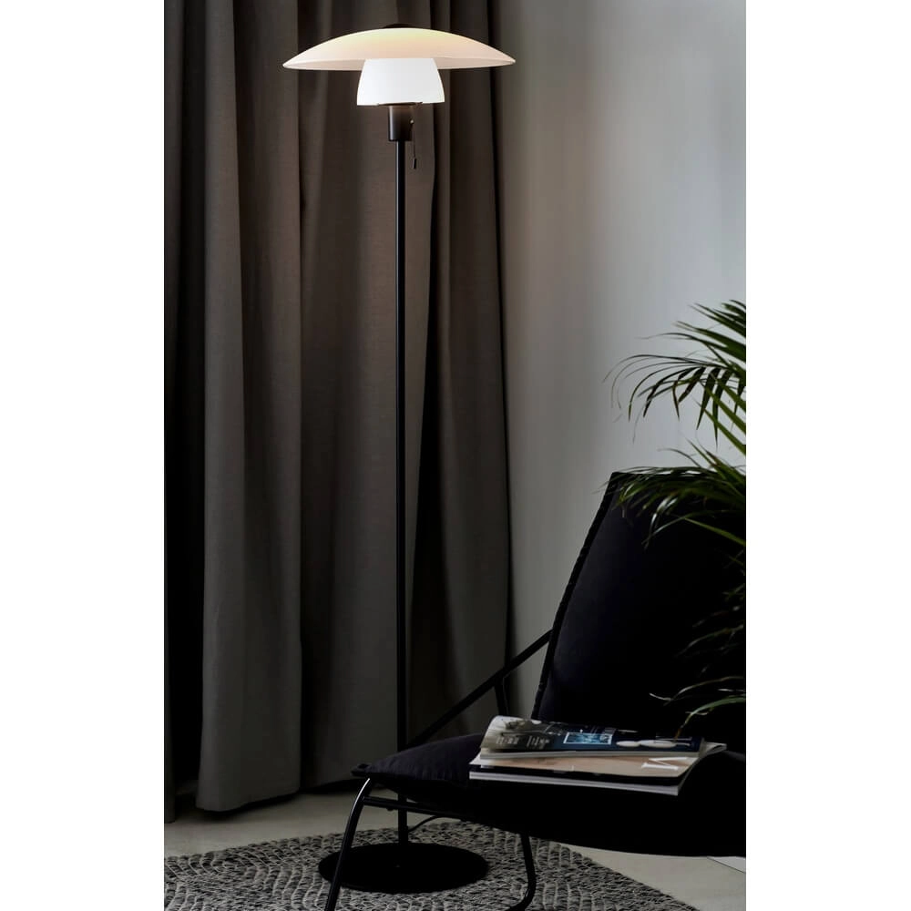 Moderne Stehleuchte Verona Schwarz-Weiß Nordlux 5704924001659