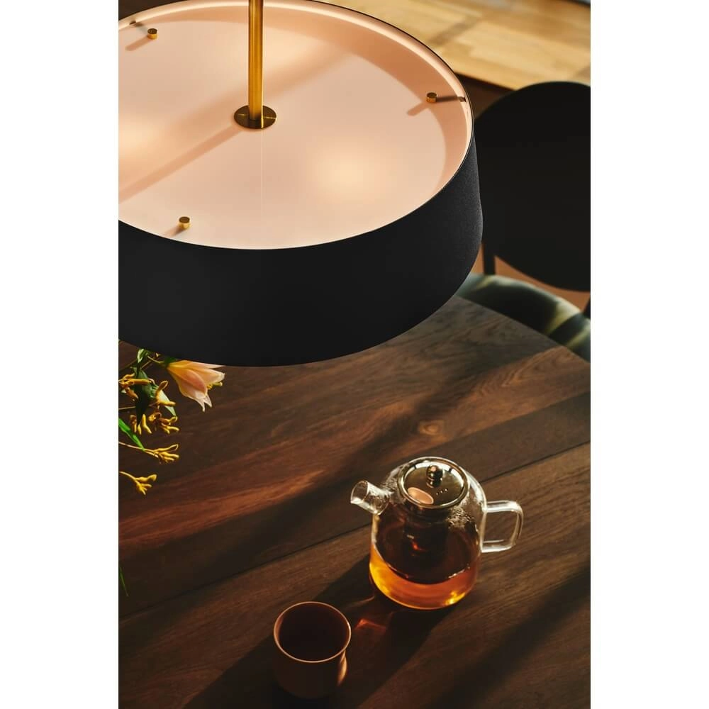 Schlanke Pendelleuchte Clasi schwarz Ø 45cm Nordlux 5704924015939