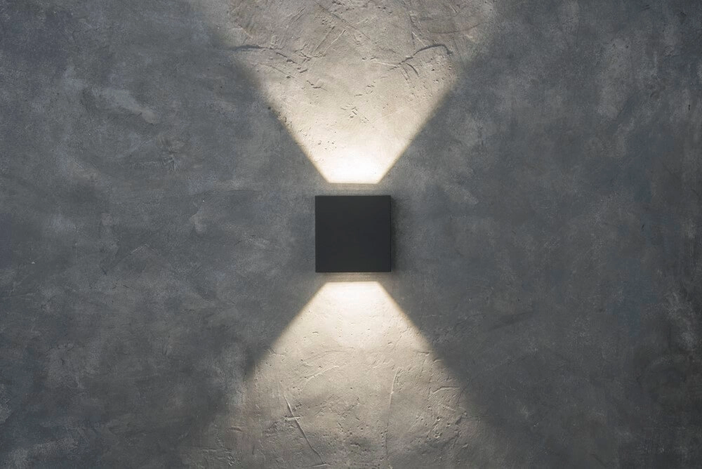Anthrazitfarbene Wandleuchte Gemini Beams Design Lutec 6939412012940