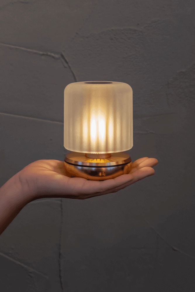 Wiederaufladbare Tischlampe Firefly Gold mattiert Humble 6097522143159