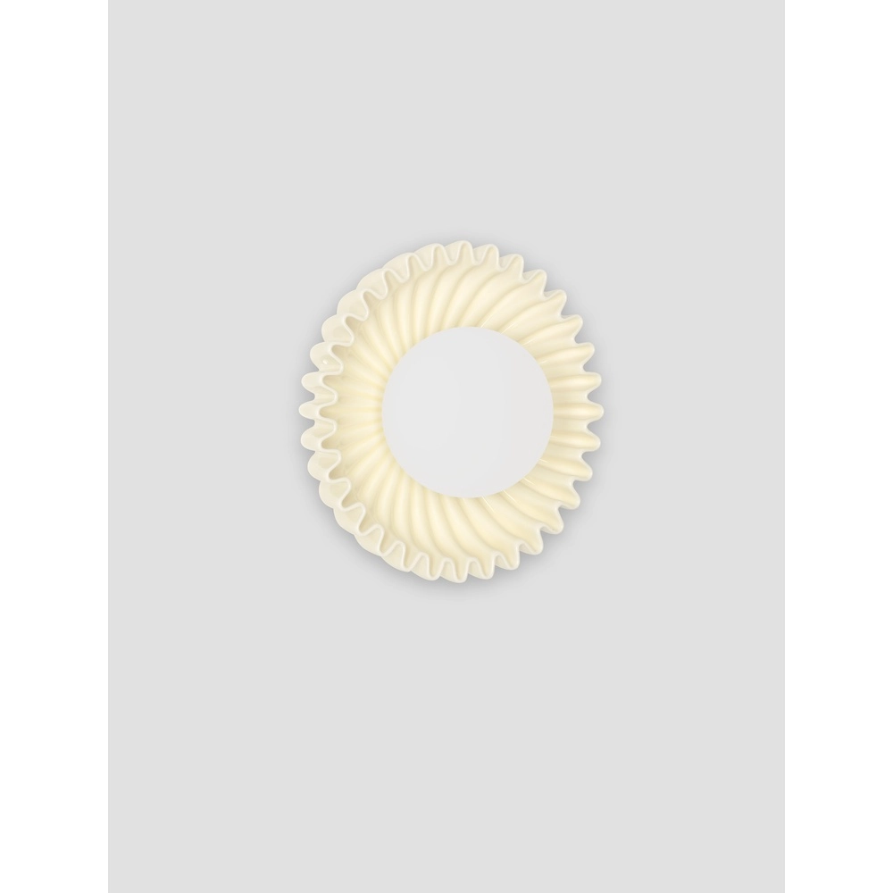 Wandleuchte Petel creme mit weißem Glas Lyora 5212017483959