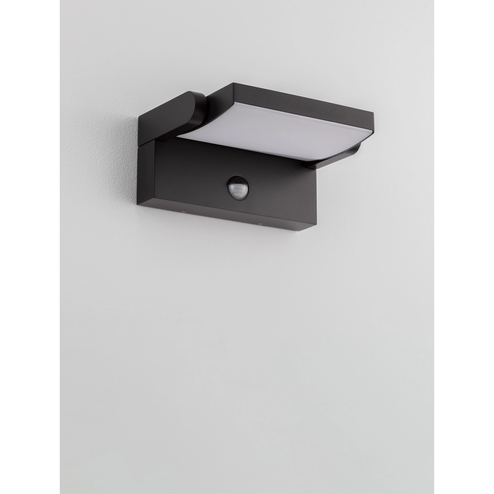 Design-Wandleuchte Gerber Schwarz mit Sensor Lyora 5212017447432