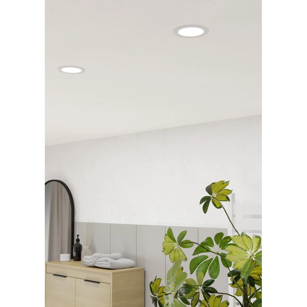 IP44-Einbaulampe Fueva 6 rund – weiß – Ø 11,9 cm Eglo 9008606330942