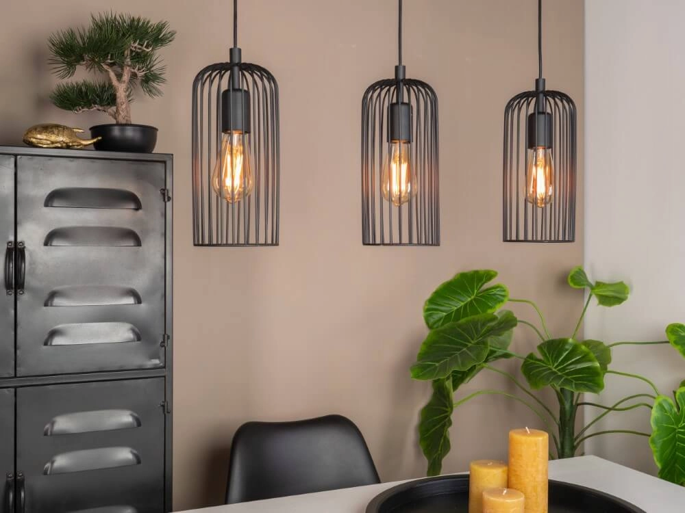 Esstisch mit Hängelampe Roccamena 1 3-flammige Drahtlampe Eglo 9002759436889