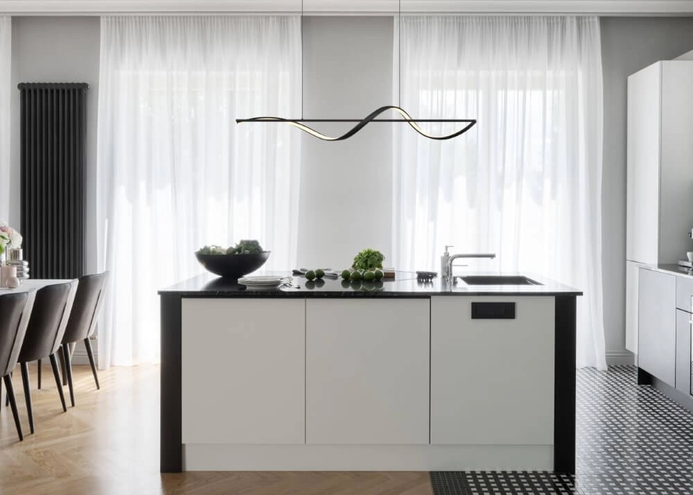 Gewellte Hängelampe Violino schwarzes Design Globo 9007371446117