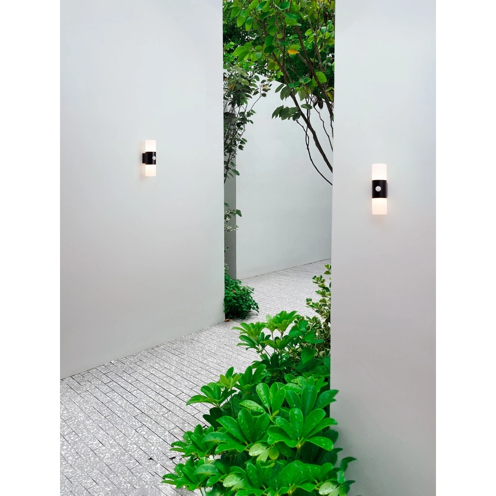 Design-Wandleuchte Paul Schwarz mit Sensor Lyora 5212017448255