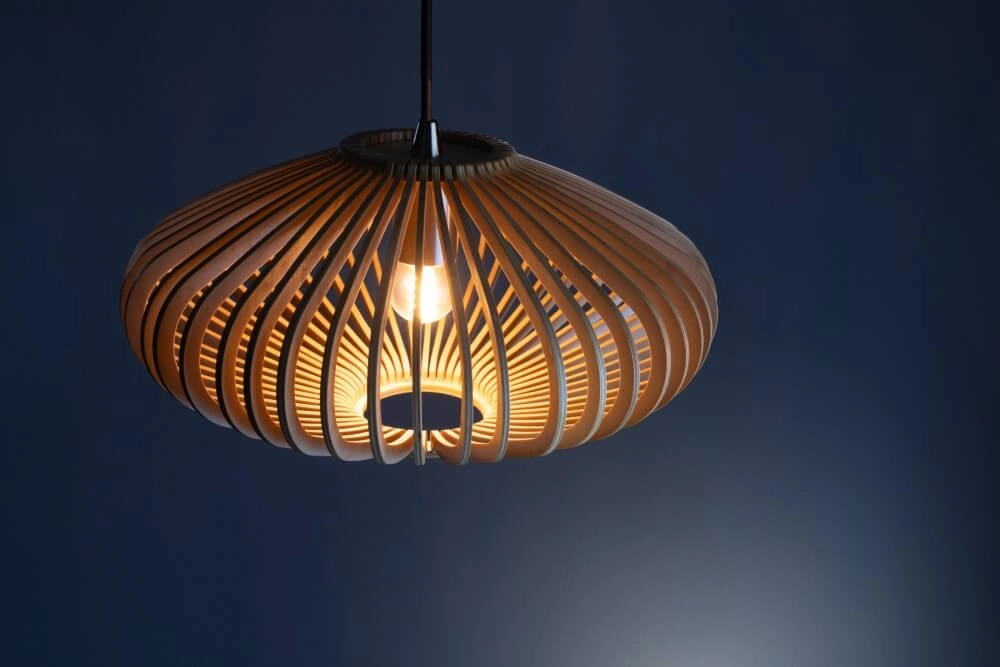 Hängelampe aus Holz Tess Design ETH 8720195307495