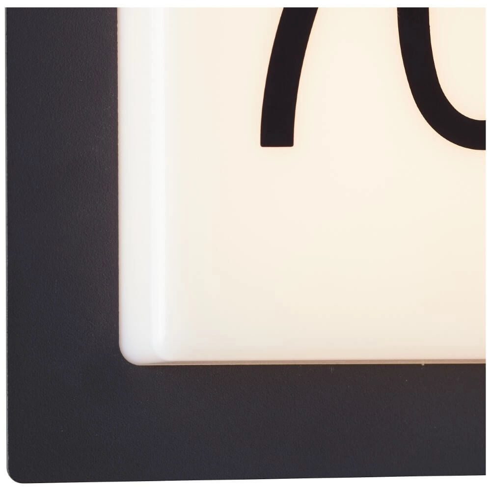 Schwarze Fassadenlampe Sten mit Hausnummer Brilliant 4004353412820