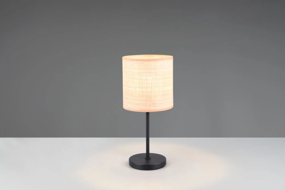 Schöne cremefarbene Tischlampe Aimee Ø 17cm Trio 4017807637311