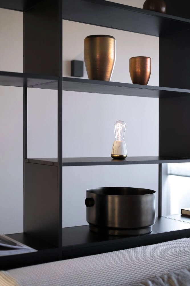 Wiederaufladbare Tischlampe One White Marble Humble 7446023294270