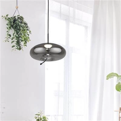 Hängelampe Glas Lisbon Schwarz mit rauchigem rundem Glas Searchlight 5053423190334