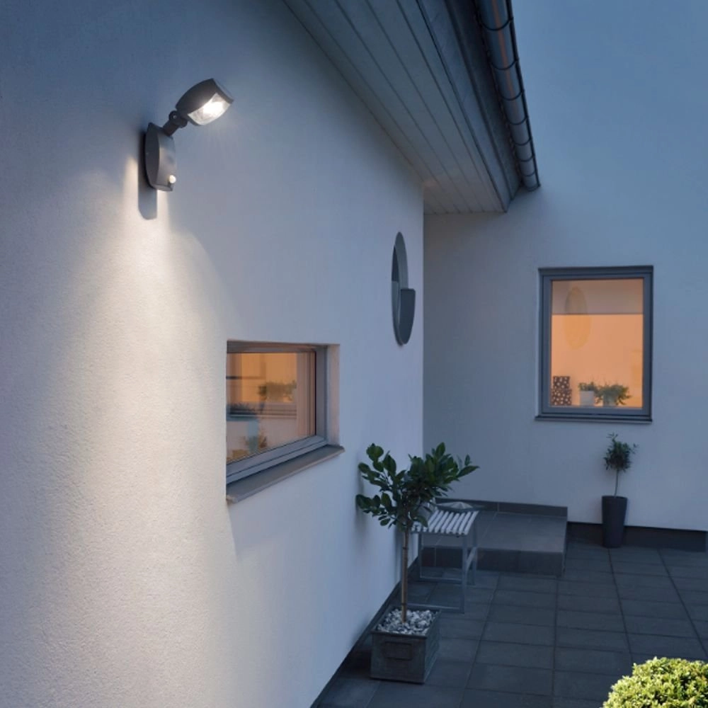 LED-Strahler Latina mit Bewegungssensor KonstSmide 7318307937374